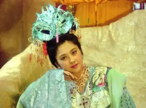 送花神煮青梅芒种
