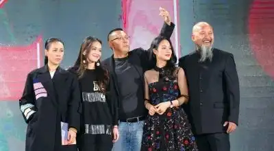 一步之遥曝终极预告姜文这次要站着把钱花了