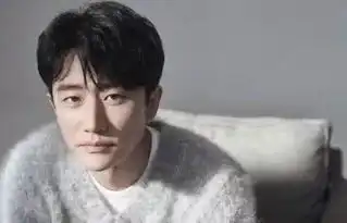 蜜桃说三度惨遭换角,又接连失去至亲,从谷底到山顶支撑他的只有悲痛