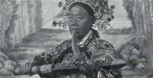 北京发现大太监李莲英墓,考古队进入墓室后,百年前的传言被证实