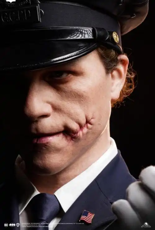 2.48万皇后工作室推黑暗骑士警装小丑11胸像