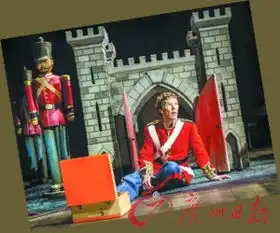 一边是爆笑不停,一边是名剧如云
