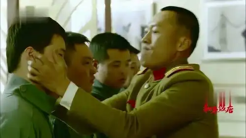 和平饭店唐凌易容潜入和平饭店,不料被日下部发现,他到底是谁