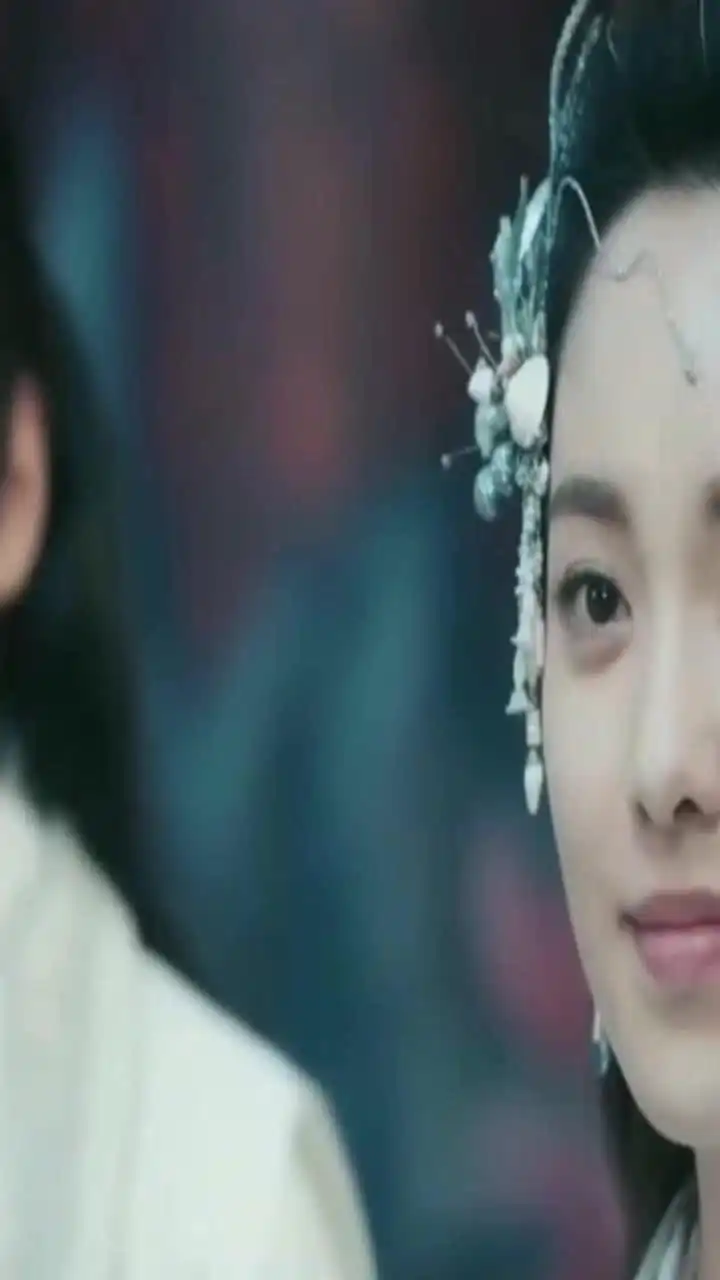 女子嫁给人鱼族王子,珍珠点缀的新婚气派极了,人长得也超好看
