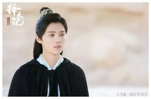 7位公认的木头男星,成毅排4王一博2任嘉伦6