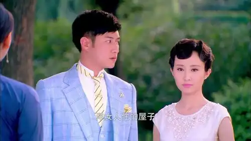 烽火佳人红羽给毓婉收拾房间,允唐质问红羽是不是金屋出来的