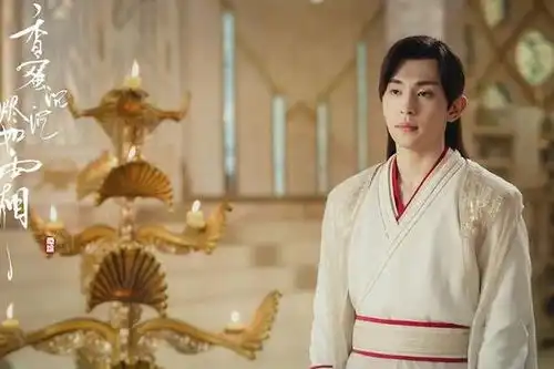 细数惊艳众人的古装男神,肖战王一博邓伦皆上榜,而他就是为古装
