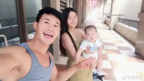 嘎子哥谢孟伟表白爱妻,心疼老婆照顾儿子辛苦,坦言最怕老婆