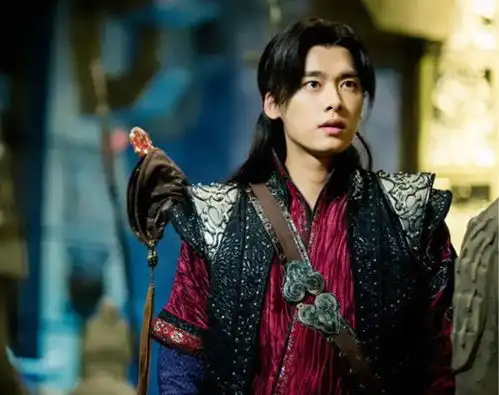 仅播1天播放量破1亿继,古剑奇谭之后,李易峰又一新剧成爆款
