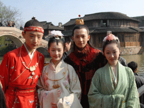 李少红情绪失控媒体对红楼不公平
