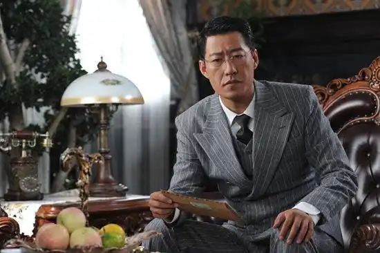 作为谍战片演员的于震和柳云龙谁是谍战之王