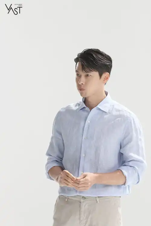 玄彬有望演机密同盟2玄彬新造型和爱的迫降差好多,粉丝以为是祖父吓翻
