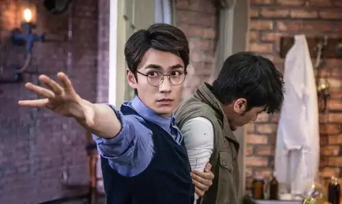 80后男演员朱一龙的眼神戏和颜值,你更喜欢哪个
