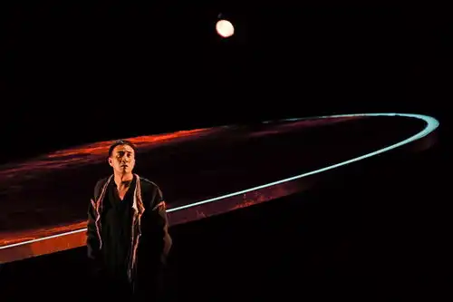 濮存昕胡军第二次同台演出哈姆雷特,2020巡演开启
