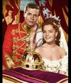 分享佐罗与茜茜公主,一个是法国第一美男,一个是完美无瑕的美丽公主