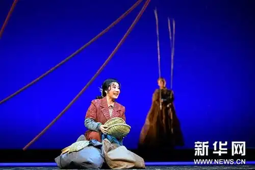 从黄土高原到关中平原秦腔攒劲女人唱响黄河赞歌