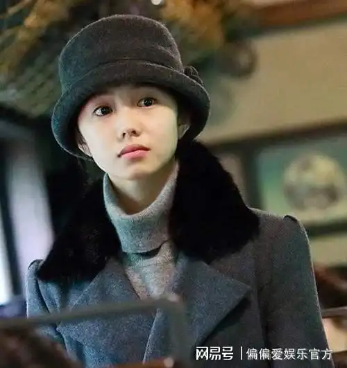 悬崖之上演员都来自东北张嘉译为何不参演,张艺谋另有打算
