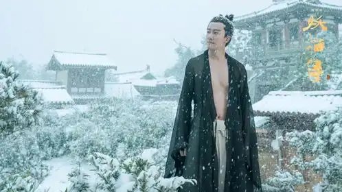 霸屏圈粉,不温不火了这么久,他终于拨云见月
