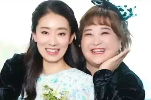 35岁张小斐爆红,签约大碗娱乐5年终于出圈,老板贾玲太难了
