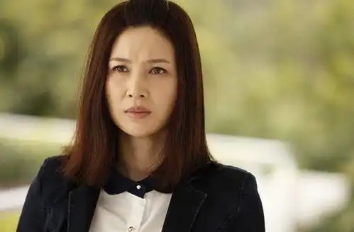 李云龙剧中妻子有多风光,现实就有多惨,豪门梦碎成第二个刘涛

