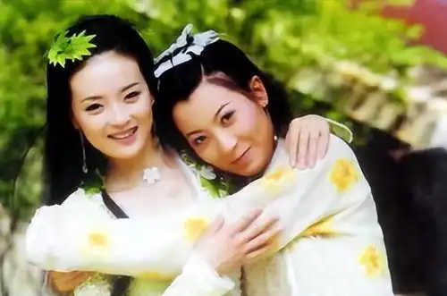 没看出来38岁出演如懿传里的绣夏,1年后再演前半生里的苏曼殊
