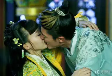 杨幂过母亲节诗隆恋继续上演花旦幸福指数大pk