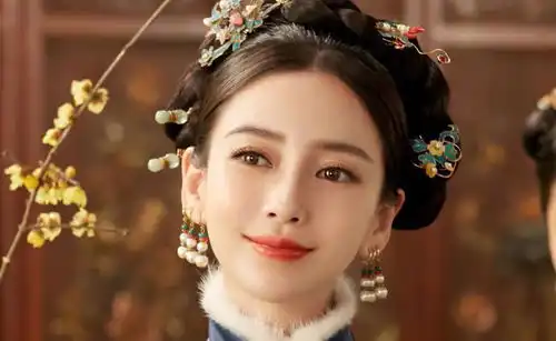 有种倾城妃子叫杨颖,见到她清宫扮相那一刻,我承认我心动了