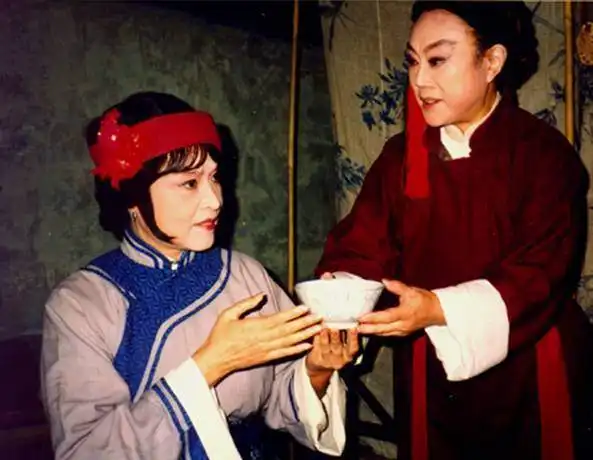 越剧名家金采风逝世银幕上的王熙凤,去天堂与导演丈夫相会