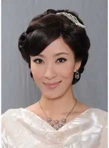 名媛望族康子君赛凤凰剧照
