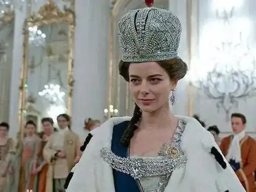 俄罗斯为什么有女皇今日头条
