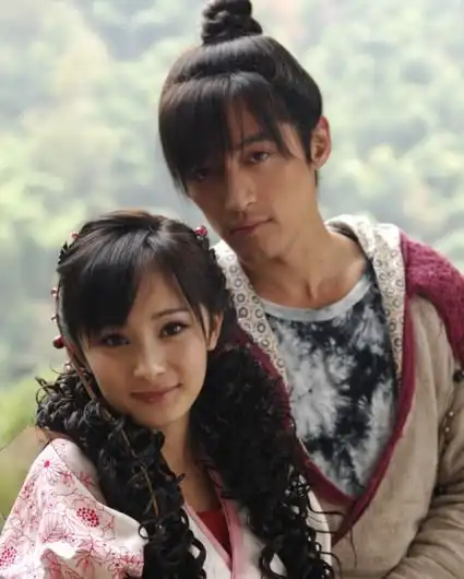 胡歌说没资格搞暧昧,会生儿育女,微博上线2次一言不发