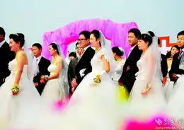 三峡大坝为爱作证13省市60对新人举行浪漫婚礼
