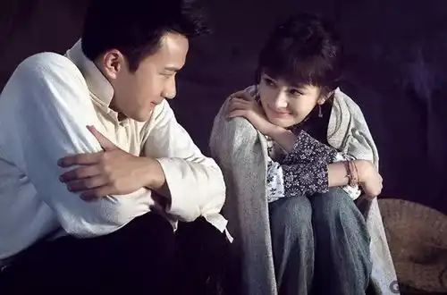 杨幂刘恺威离婚离婚这件事儿,究竟都和谁有关
