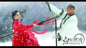 李连杰曝拍片险遭刀劈庆幸躲得快及时保命
