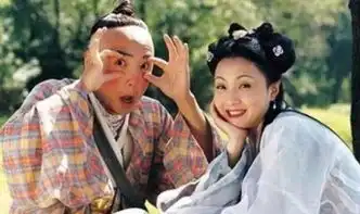 李卫当官的女主竟是她,时隔这么多年,网友肯定没整容
