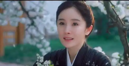 四大古装剧官宣杨幂赵丽颖李易峰肖战,你最期待谁
