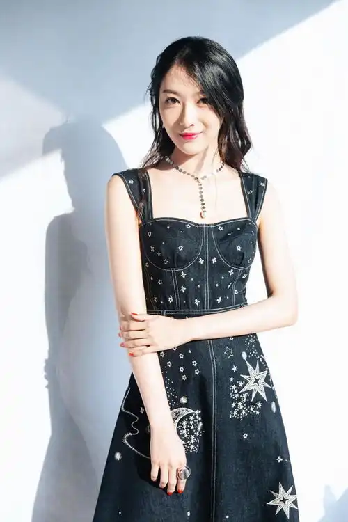 双世宠妃2即将定档,霸道王妃钟祺新剧走进你的记忆开机
