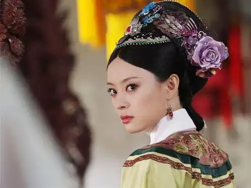 甄嬛传演员现状孙俪沉迷大女主唐艺昕洗白,只有她就是不红
