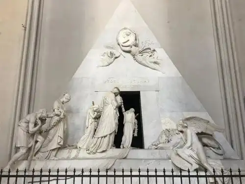 茜茜公主尸分三处拿破仑独子身心两国清明节咱说说哈布斯堡家族的惊悚葬仪
