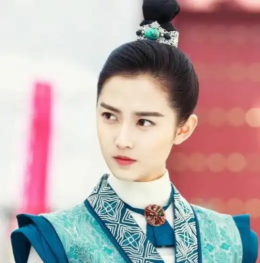 五个版本女扮男装的赵敏,个个都是风度翩翩,你最中意哪个她