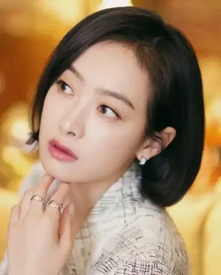 宋茜赵丽颖样貌大变样只因化了毛流眉,瘦脸减龄效果咔咔的
