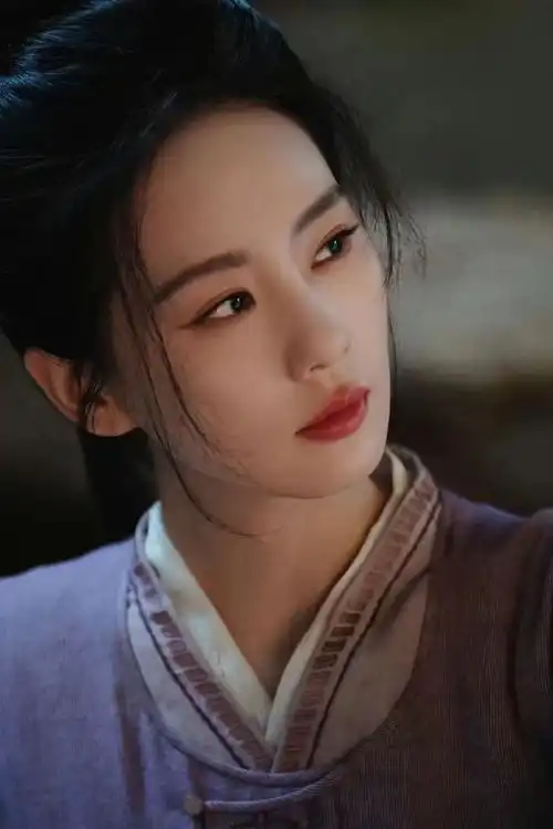 掌心首发剧照,刘诗诗再现飒爽古装,我却被4位女配惊艳了
