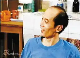 葛优在编辑部的故事的剧照