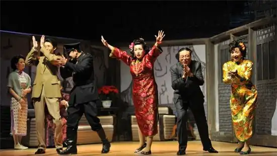 中国国家话剧院四世同堂老戏骨刘金山实力加盟饰说书人,穿越时空与老舍相遇