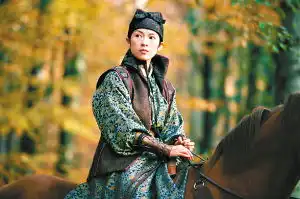 中外两版花木兰打对台唐季礼相中李宇春