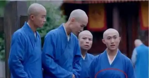 小伙子都不敢看的穿帮镜头,网友只能说不宜阅览