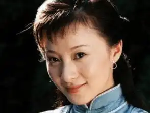 情深深雨蒙蒙疯疯癫癫的她,嫁名导演丈夫,今成人生赢家
