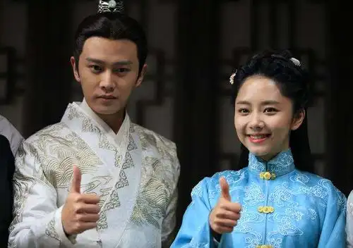 任嘉伦与老婆好般配,聂欢基本不现身荧幕,背后承受无人知晓