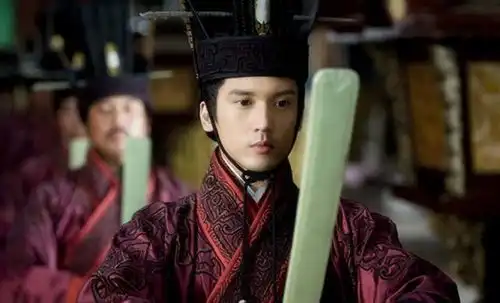 一代名将邓禹,为何能得到善终名利必然伴随着祸事
