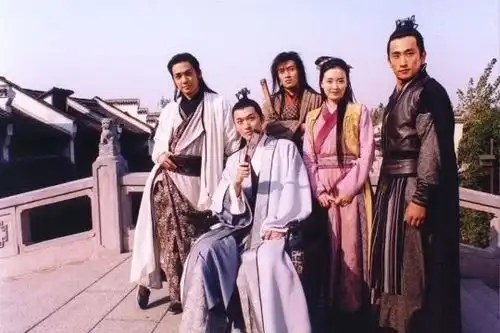 她是赵丽颖的前辈,21岁嫁入豪门当后妈,差点成为周迅的婆婆